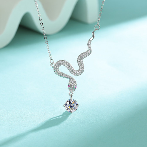 S925 Sterling Silver Moissanite Snake Necklace: Fashionable, Versatile, Creative Design, Unique Clavicle Chain