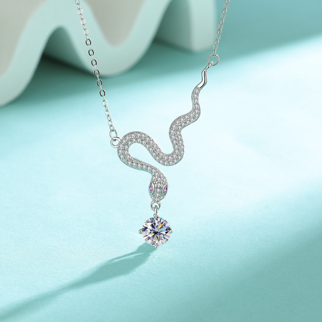 S925 Sterling Silver Moissanite Snake Necklace: Fashionable, Versatile, Creative Design, Unique Clavicle Chain