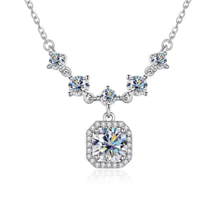 S925 Sterling Silver Moissanite Necklace for Women - Popular Style, High-End, Fashionable, Versatile, Summer Sugar Cube Clavicle Chain