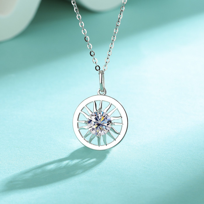 S925 Sterling Silver Moissanite Sun Necklace for Women, High-End, Unique, Round, Simple Collarbone Chain