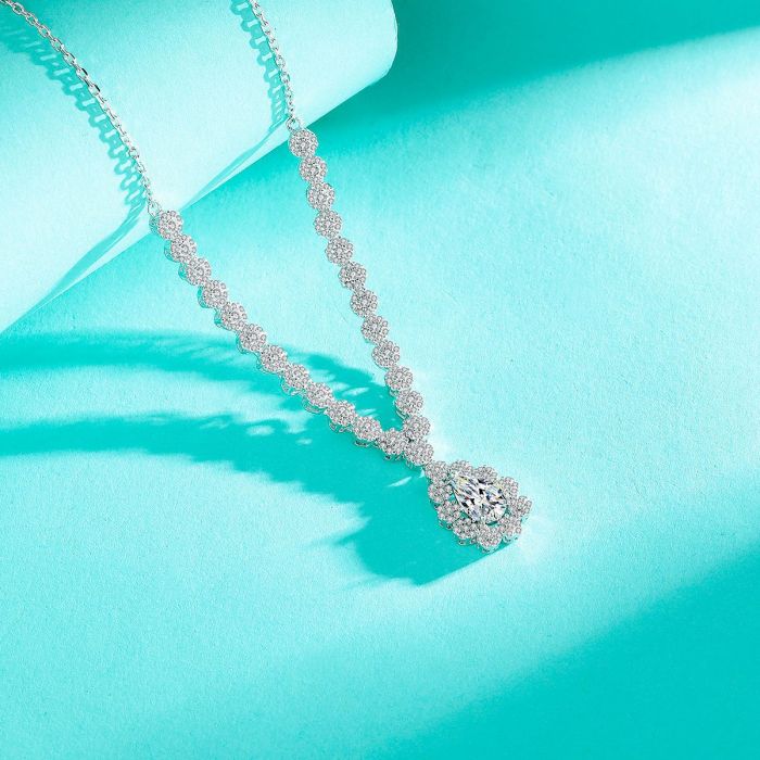 S925 Sterling Silver Flower, Full Diamond, Teardrop, Moissanite Necklace, Sunflower Style, Luxurious and Sparkling Collarbone Chain