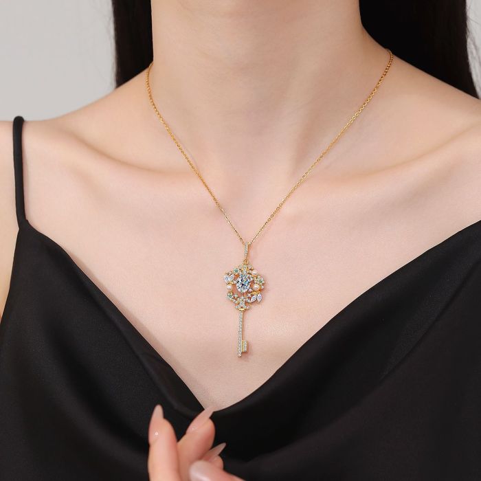 S925 Sterling Silver Luxury Key Pendant with Moissanite, Pearl, and Zircon Clavicle Chain