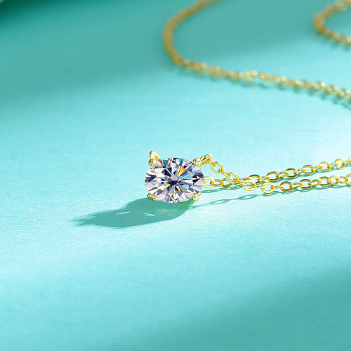 S925 sterling silver oval moissanite necklace, simple, luxurious, fashionable, and versatile clavicle chain.
