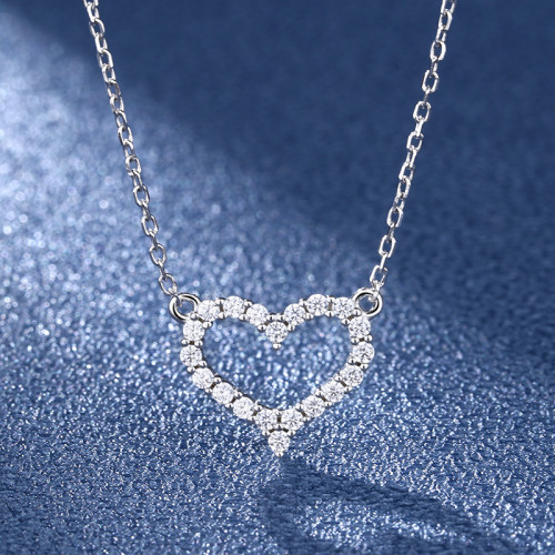 S925 Sterling Silver Heart Women's Moissanite Necklace, Simple and Delicate, Mini and Fresh, Gift for Wife, Best Friend, Valentine's Day or Birthday