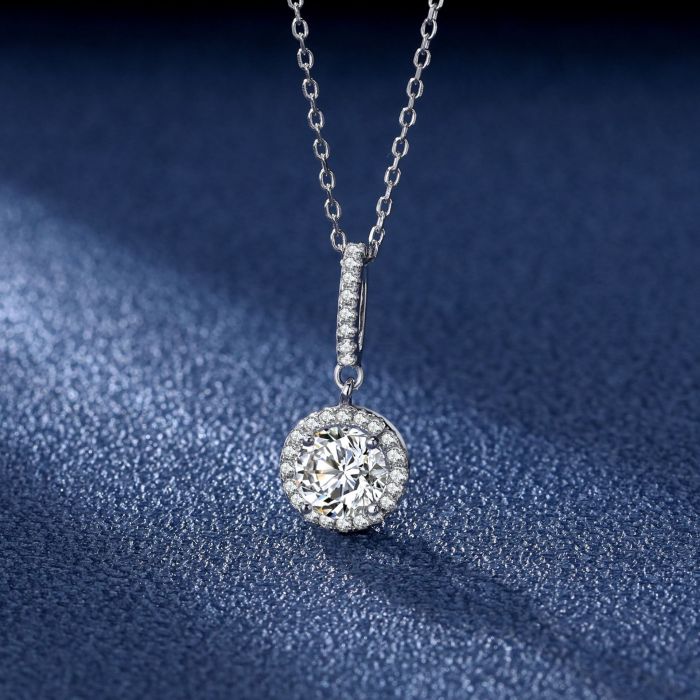 Silver S925 Moissanite Round Pendant Necklace for Women, with Small Diamonds, Five-Layer Plated Platinum, D-Color Collier