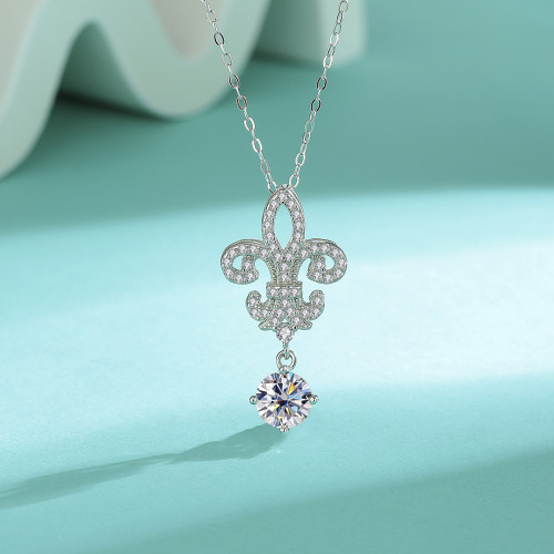 Sterling silver S925 moissanite necklace with a fashionable bow pendant, a top-selling cross-border European and American style.