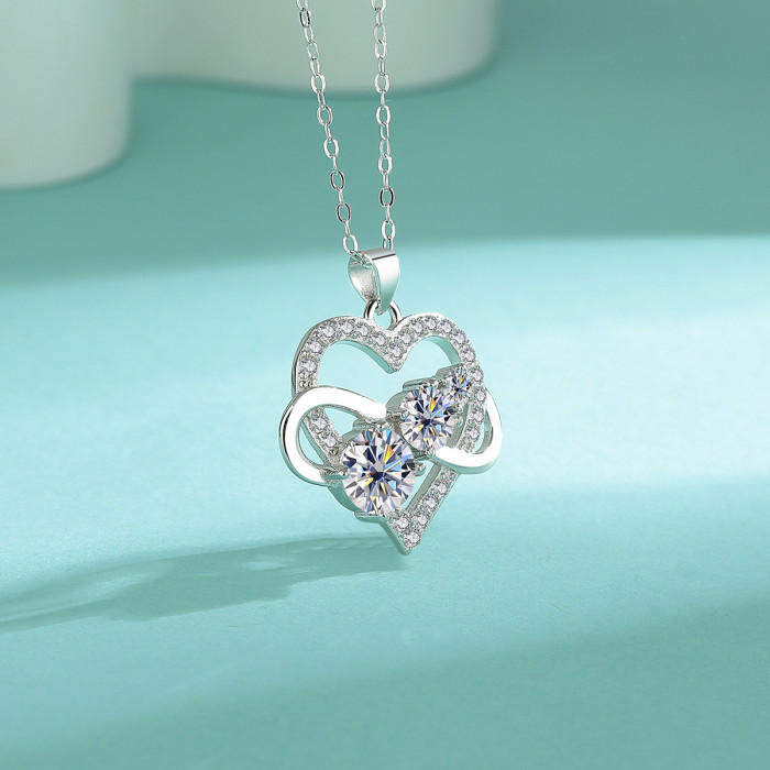 S925 Styrosilver Moissanite Heart Necklace for Women - Luxurious and Stylish Collarbone Chain