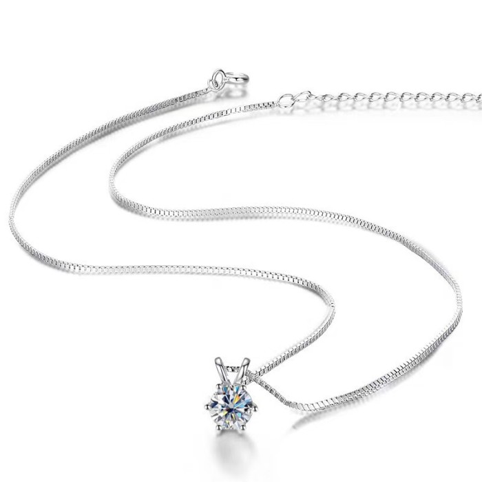S925 sterling silver moissanite six-prong necklace with a simple yet sophisticated design, perfect for any occasion. It also features a bunny ear clavicle chain.