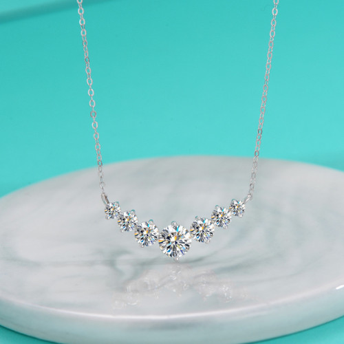 New S925 Sterling Silver Moissanite Necklace, Luxury Niche Pendant, Clavicle Chain for Women