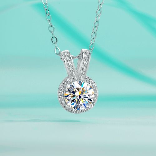 S925 Sterling Silver Moissanite Round Necklace for Women - Simple, Stylish Pendant, Versatile, Classic, Trendy, and Luxurious.