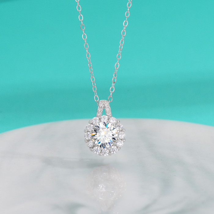 New S925 Sterling Silver Moissanite Diamond Necklace Sunflower Clavicle Chain, Luxury Niche Design for Women