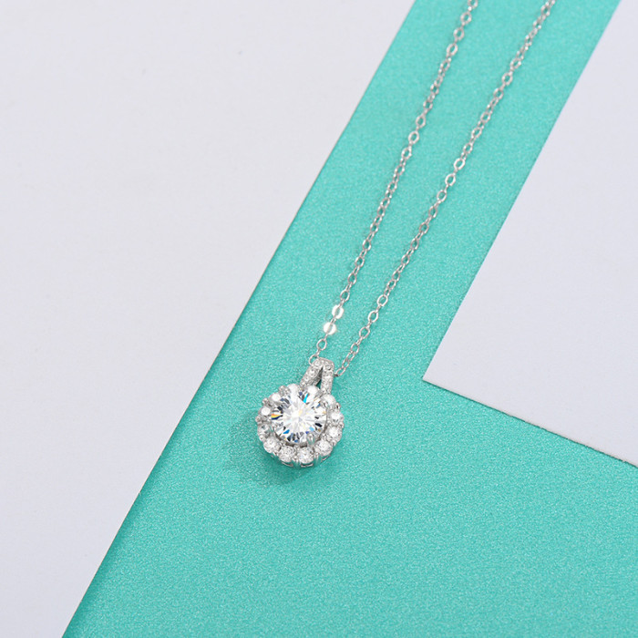 New S925 Sterling Silver Moissanite Diamond Necklace Sunflower Clavicle Chain, Luxury Niche Design for Women
