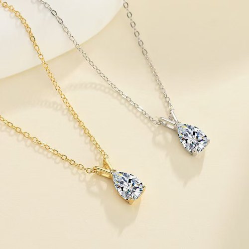 S925 Sterling Silver Tear Moissanite Necklace: A sophisticated and stylish pendant necklace with a touch of understated luxury, versatile design, and elegant style.