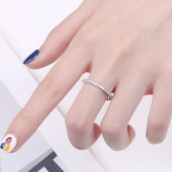 S925 Sterling Silver Moissanite Ring for Women, Simple and Fashionable, Versatile, Light Luxury Style, Unique Closed Design, Delicate and Small