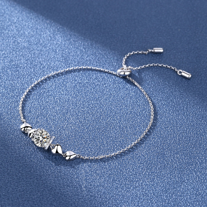 Moissanite Heart Bull Head Bracelet for Women, S925 Sterling Silver, Heart-Shaped Ins Design, Genuine, Plated with PT950 Platinum and Diamond Accents