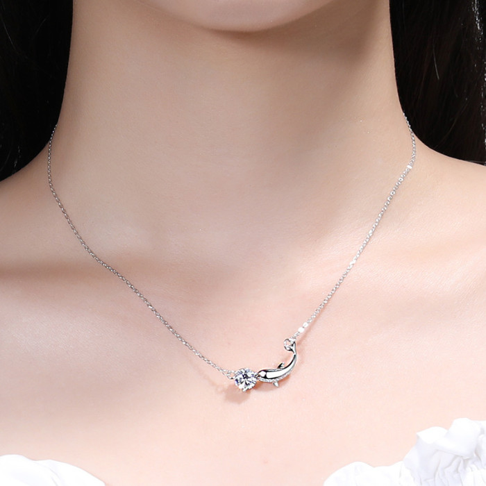 Moissanite dolphin necklace for women, S925 sterling silver clavicle chain, a touch of understated luxury.