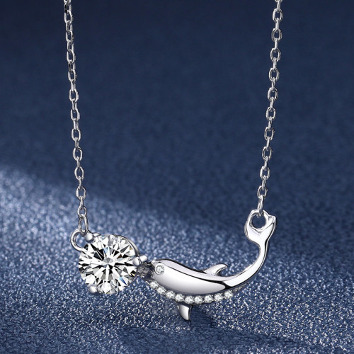 Moissanite dolphin necklace for women, S925 sterling silver clavicle chain, a touch of understated luxury.