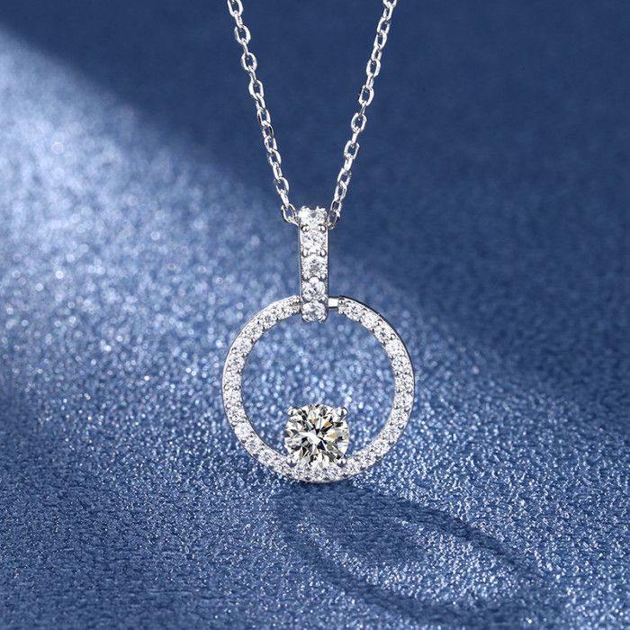 Moissanite S925 sterling silver minimalist luxury niche design clavicle chain round full diamond necklace simple and versatile women's pendant