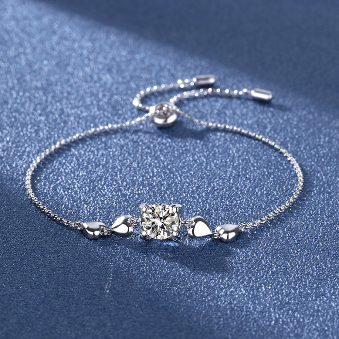 Moissanite Heart Bull Head Bracelet for Women, S925 Sterling Silver, Heart-Shaped Ins Design, Genuine, Plated with PT950 Platinum and Diamond Accents
