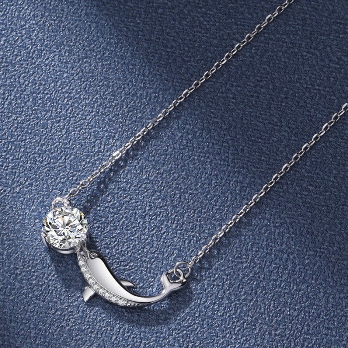 Moissanite dolphin necklace for women, S925 sterling silver clavicle chain, a touch of understated luxury.