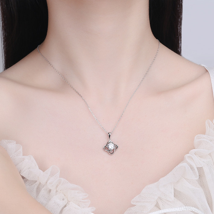 925 Sterling Silver Openwork Moissanite Pendant Necklace for Women, Elegant Pendant, Clavicle Chain, Fashionable Gift