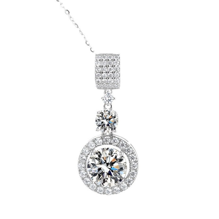 Sterling silver moissanite pendant, new winter style diamond necklace, unique women's sweater chain, clavicle chain.