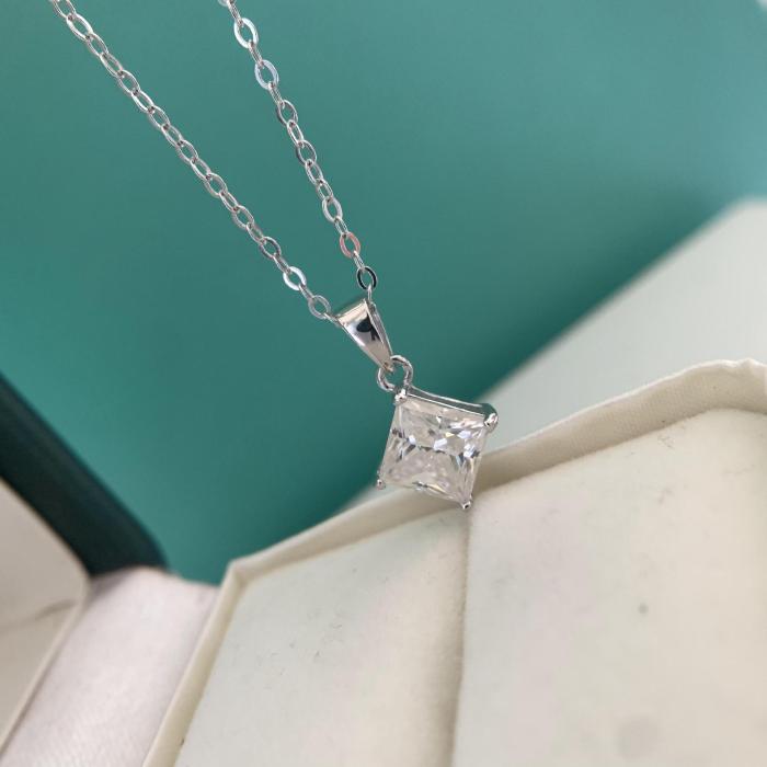 925 Sterling Silver Moissanite Necklace for Women - Luxury Style, Individualistic Square Diamond Pendant with High-End Plating