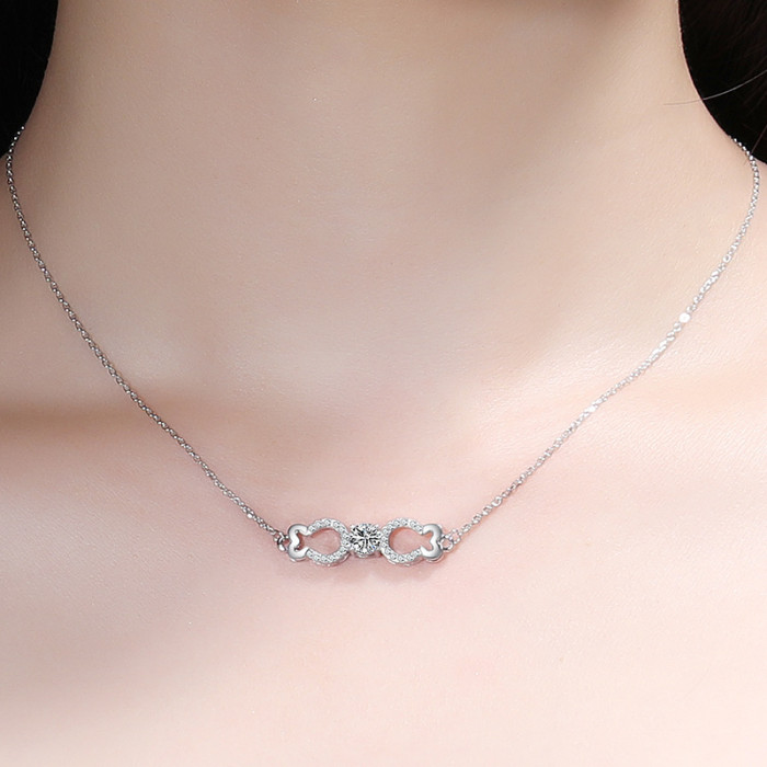 Moissanite S925 sterling silver necklace for women, fish-shaped bow, simple and stylish pendant, niche design, clavicle chain.