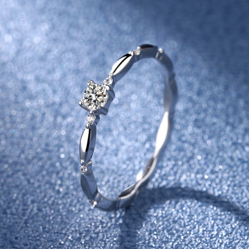 Sterling Silver S925 Moissanite Ring for Women Wholesale, Perfect Diamond Ring, Same Style as Zhou Family, Electroplated 18k Gold AU750