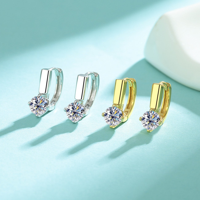 Popular, stylish, versatile, classic four-prong moissanite earrings and ear clips; high-end silver earrings.