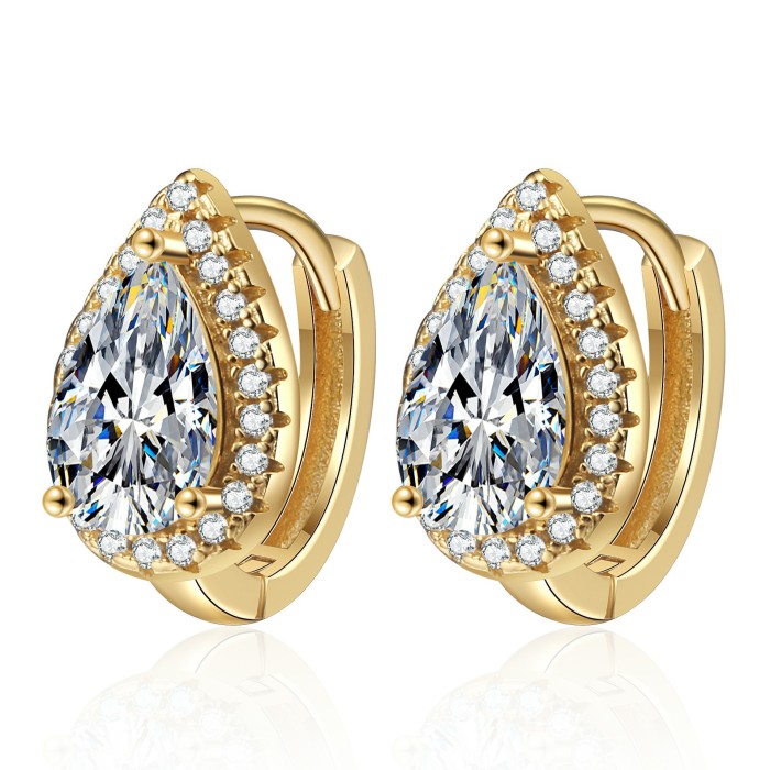 S925 High-End Pear-Shaped Moissanite Earrings for Women, Stylish and Elegant, Diamond-Studded Earrings