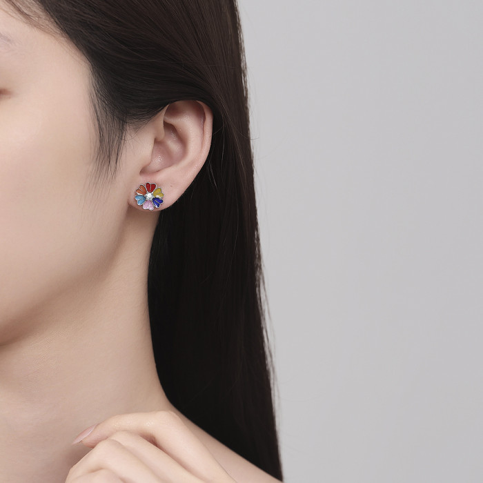 New hot-selling S925 sterling silver moissanite colored bone studs, fashionable and high-end flower stud earrings