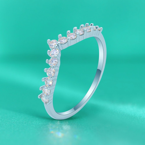 Moissanite Fine V-shaped Small Diamond Ring for Women, S925 Sterling Silver, Stackable, Closed Band, Delicate and Exquisite