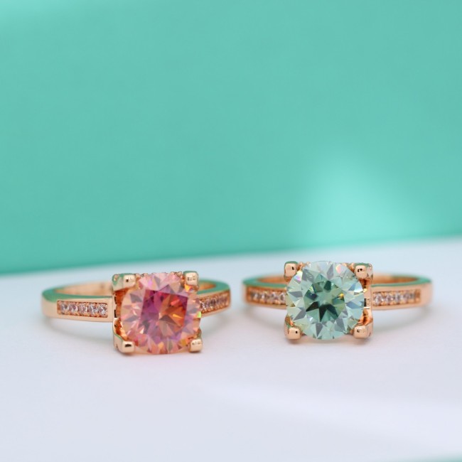 S925 Sterling Silver Colorful Moissanite Ring for Women, U-Shaped Micro-Pavé Bull Head, Four-Prong Champagne Gold, Elegant and Stylish