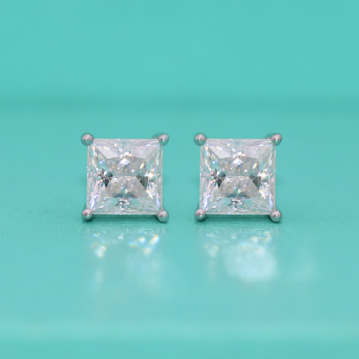 Moissanite square four-prong stud earrings for women, S925 sterling silver princess style, simple, fashionable, niche design.