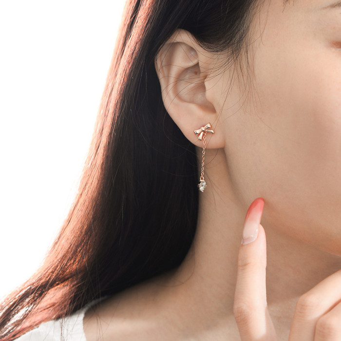 Sweet and luxurious S925 silver bow earrings, unique style, long and elegant tassel earrings for women.