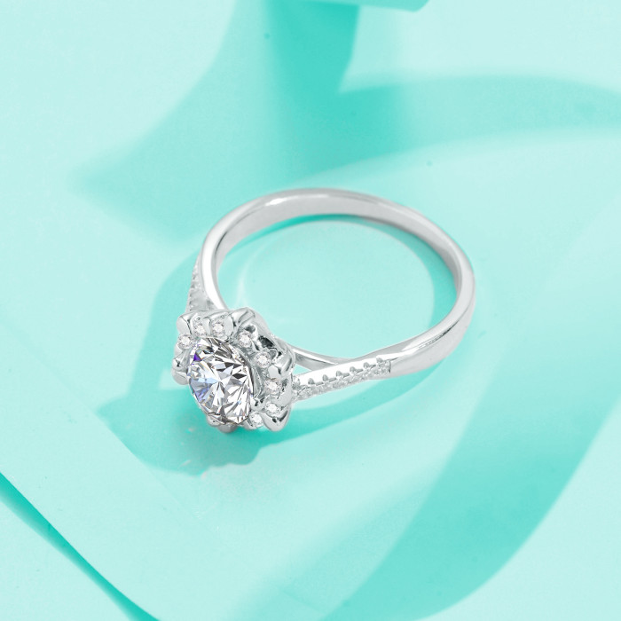 Moissanite Six-Claw Ring for Women, S925 Sterling Silver, Simple and Stylish, Delicate and Lightweight Luxury, Closed Setting