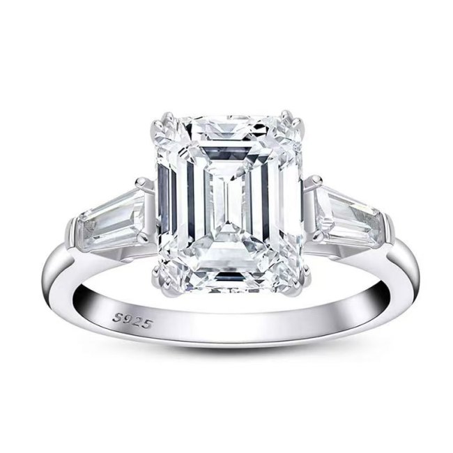 New S925 Sterling Silver Emerald-Cut Moissanite Fashionable High-End Engagement Wedding Ring Hot Sale