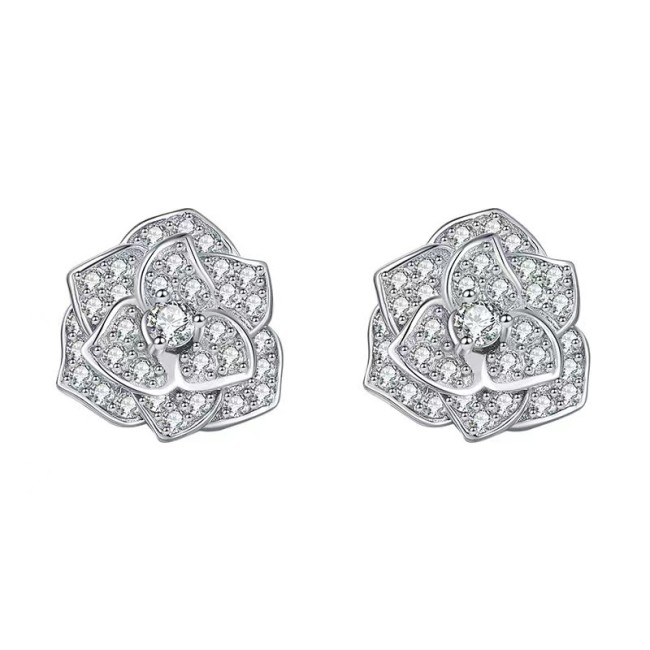 Sterling silver S925 moissanite diamond silver needle earrings, elegant and versatile, full diamond camellia stud earrings, luxurious and fashionable.