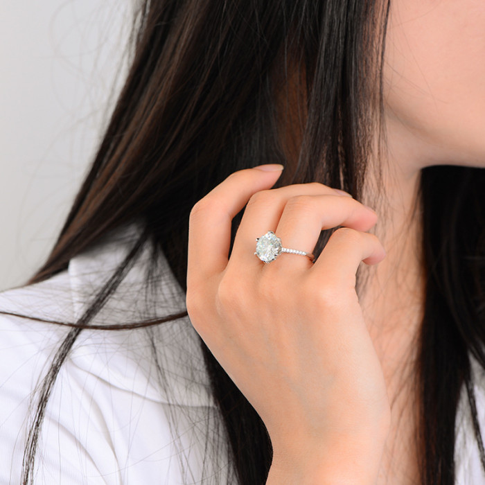 Six-Claw Moissanite Ring for Women, S925 Sterling Silver, Luxury Light Opulence, Engagement Ring, Women's Jewelry