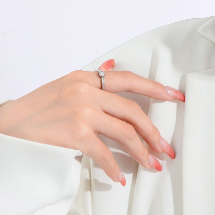 Moissanite Ring for Women S925 Simple Fashion Four-Prong Luxe Small Delicate Micro-Set Personalized Trendy Stackable Ring