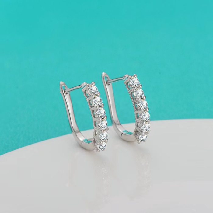 Women's moissanite hoop earrings, 925 sterling silver, simple design, diamond-studded earrings, elegant style.