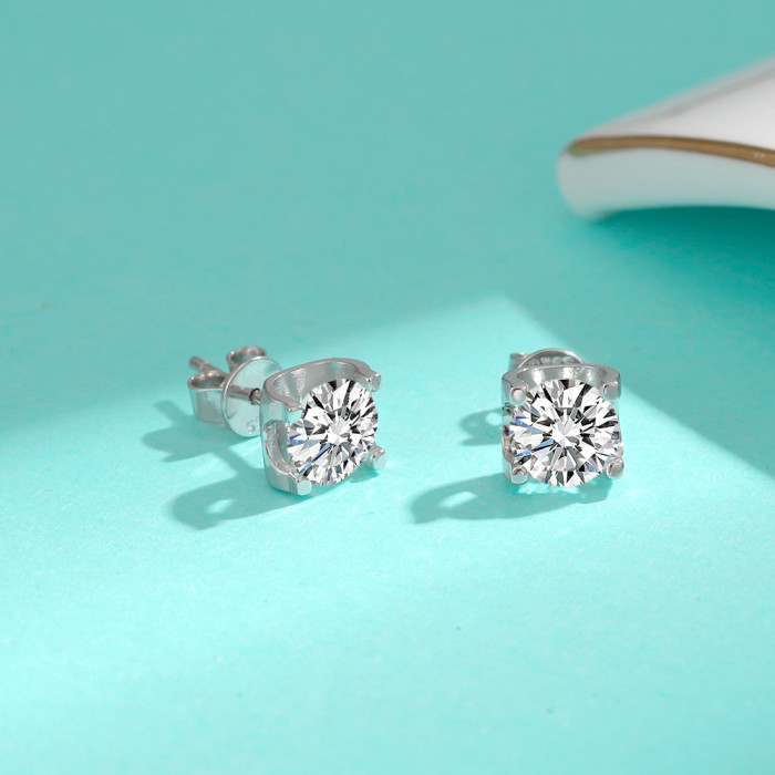 S925 Classic Four-Prong Bull Head Moissanite Stud Earrings - Simple, Elegant, Versatile, Sterling Silver Earrings