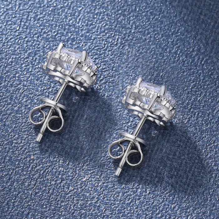 Moissanite flower stud earrings for women, S925 sterling silver bud earrings with micro-set diamonds, a touch of luxury.