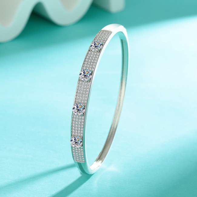 S925 Sterling Silver Micro-Inlaid Moissanite Bangle for Women - High-End Jewelry
