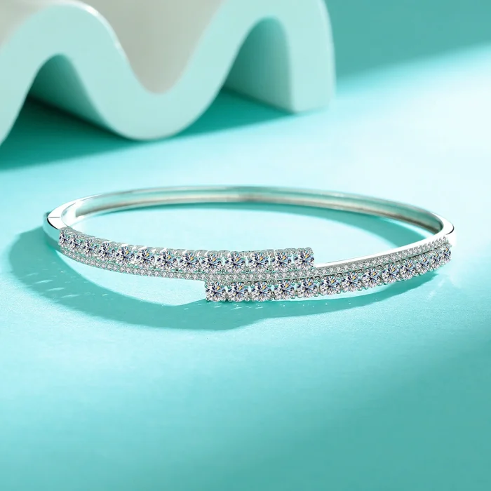 S925 Sterling Silver All-Moissanite Bangle for Women - Niche Luxury Fashion with High-End Snap-on Opening - Hot Selling