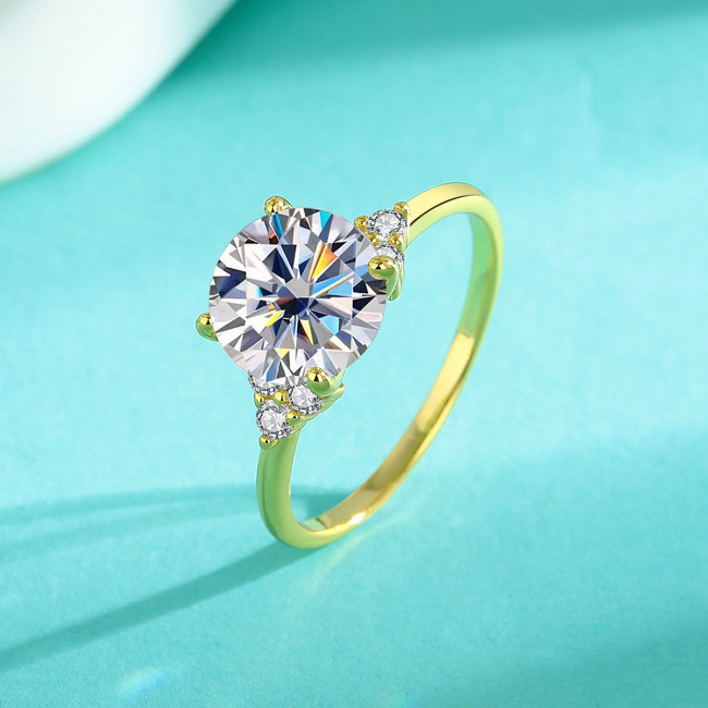 S925 Sterling Silver Gold Four-Prong Three-Diamond Moissanite Ring Luxurious and Delicate High-End Women's Ring