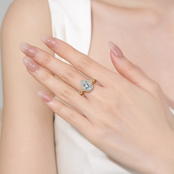 Waterdrop-shaped micro-inlaid diamond ring, fashionable and versatile, high-end feel, women's heart-shaped engagement ring, gold-plated