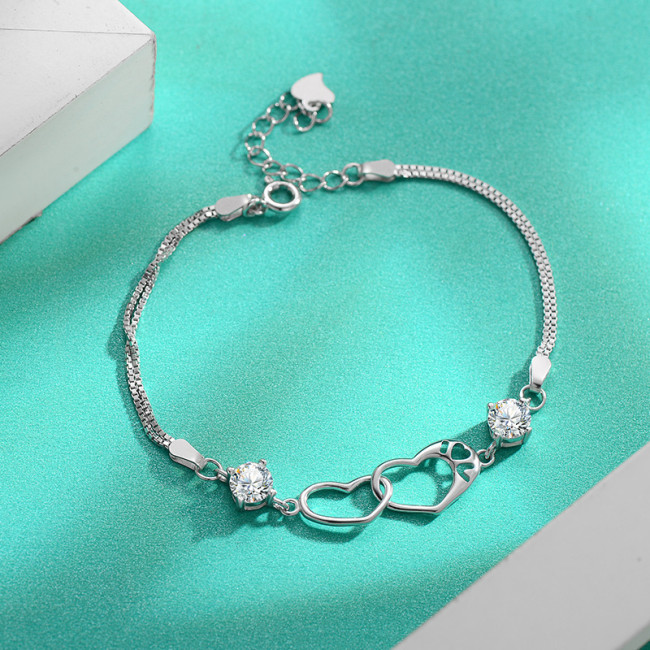S925 Sterling Silver Moissanite Heart Bracelet - Lightweight and Versatile Heart-Shaped Fashionable and Unique High-End Jewelry