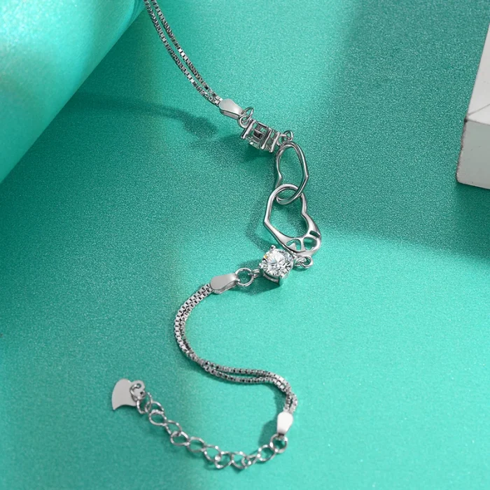 S925 Sterling Silver Moissanite Heart Bracelet - Lightweight and Versatile Heart-Shaped Fashionable and Unique High-End Jewelry